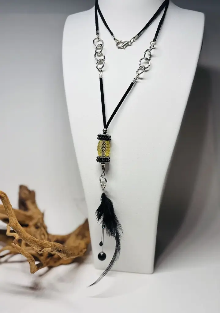 COLLIER Femme noir et plume