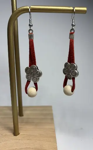 [BOF13] BOUCLES D'OREILLES en cuir suédine rouge et bois